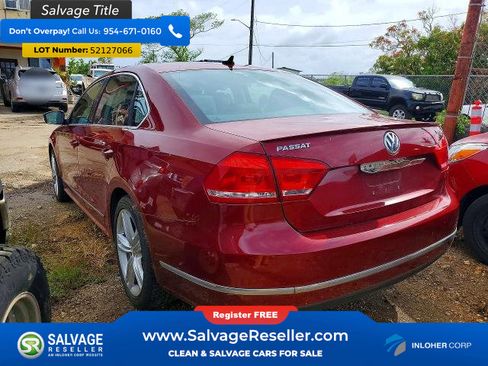 Used 2015 Volkswagen Passat 1.8T SEL Premium FWD image 3