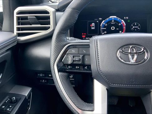 Used 2025 Toyota Tundra Platinum AWD/4WD image 24