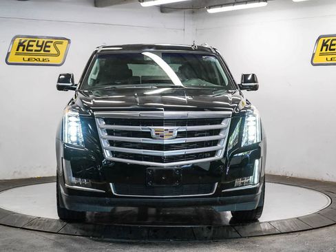 Used 2016 Cadillac Escalade Premium RWD image 6