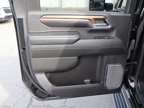 Used 2024 Chevrolet Silverado 2500 High Country w/ Midnight Edition image 34