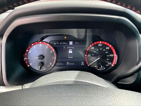Used 2021 Nissan Titan PRO-4X w/ Pro-4x Convenience Package AWD/4WD image 25