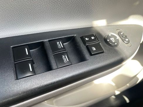 Used 2017 Honda Accord EX-L image 17
