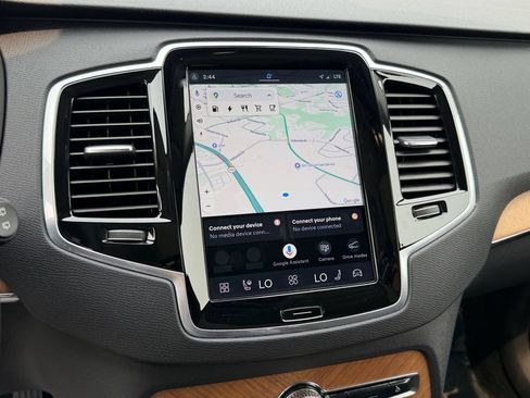 Certified 2024 Volvo XC90 T8 Plus w/ Protection Package Premier AWD/4WD image 21