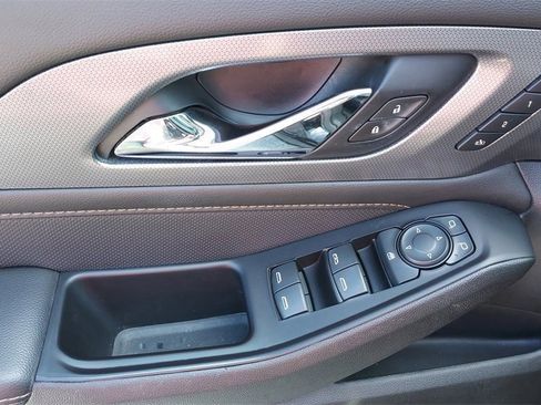 Used 2020 Chevrolet Traverse Premier w/ Redline Edition image 11