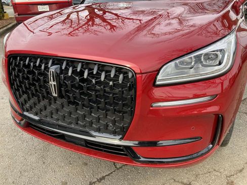 New 2025 Lincoln Corsair Reserve w/ Equipment Group 202A image 10