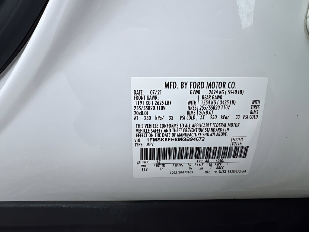 Used 2021 Ford Explorer Limited w/ Equipment Group 301A AWD/4WD image 30
