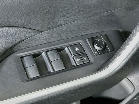 Used 2023 Toyota RAV4 LE FWD image 15