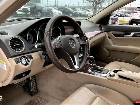 Used 2013 Mercedes-Benz C 250 Sedan image 14
