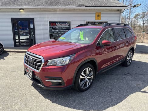 Used 2019 Subaru Ascent Premium image 2