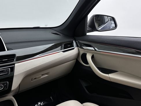 Used 2018 BMW X1 sDrive28i w/ Convenience Package image 27