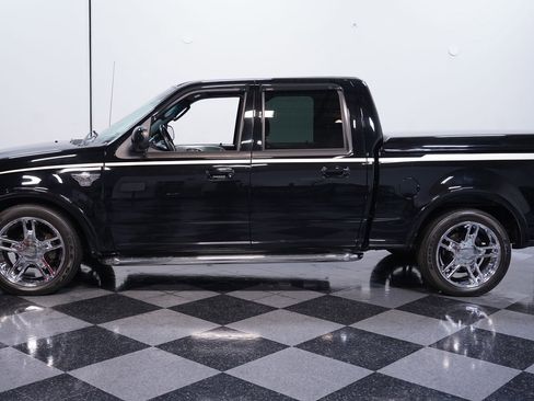 Used 2003 Ford F150 Harley-Davidson image 2