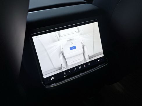 Used 2025 Tesla Model X AWD/4WD image 51