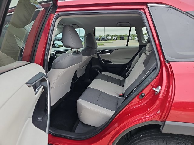Used 2024 Toyota RAV4 XLE FWD image 24