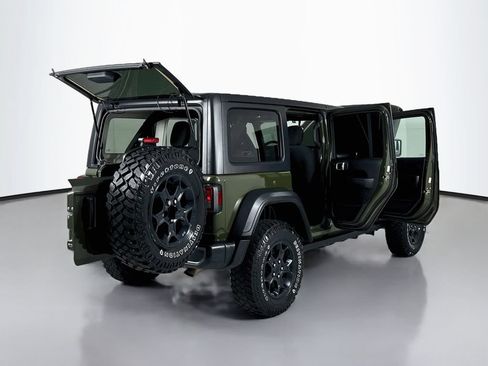 Used 2023 Jeep Wrangler Unlimited w/ Cold Weather Group AWD/4WD image 22