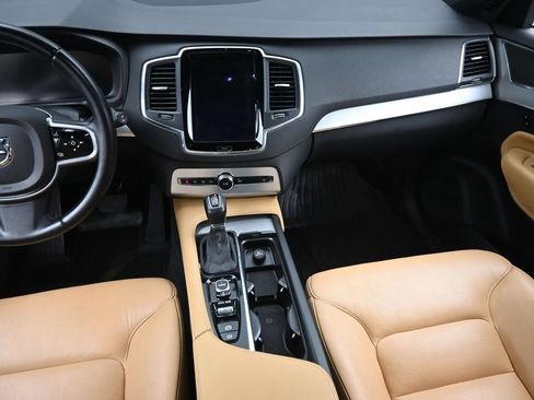 Used 2017 Volvo XC90 T6 Momentum w/ Vision Package AWD/4WD image 16