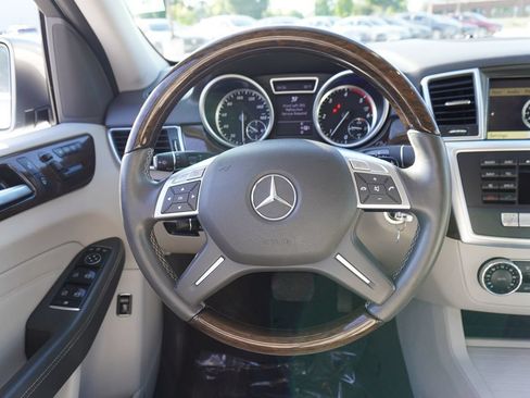 Used 2012 Mercedes-Benz ML 350 BlueTEC 4MATIC image 23