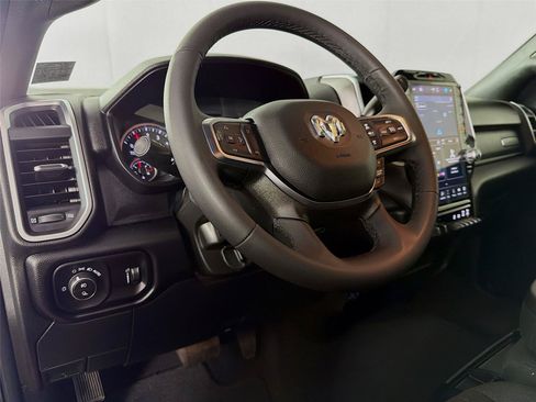 Used 2026 RAM 2500 Big Horn AWD/4WD image 16