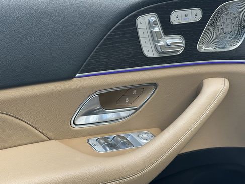 Certified 2024 Mercedes-Benz GLS 450 4MATIC image 12