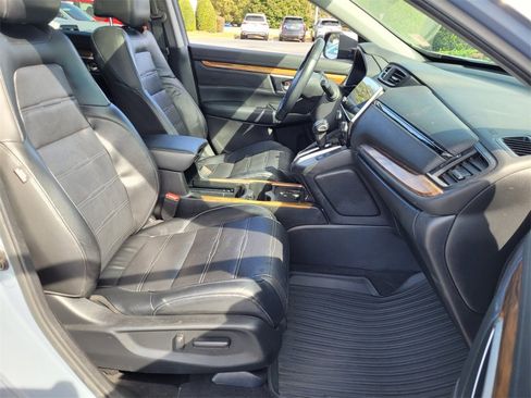 Used 2020 Honda CR-V Touring image 16