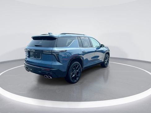 Used 2024 Chevrolet Traverse RS w/ LPO, Floor Liner Package AWD/4WD image 9