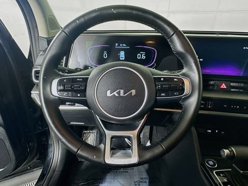 Used 2024 Kia Sportage EX AWD/4WD image 15