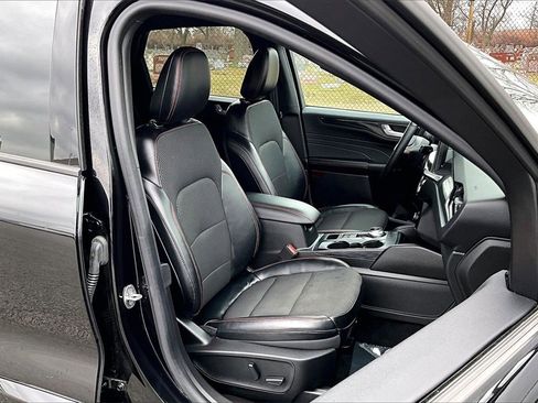 Certified 2023 Ford Escape ST-Line Select w/ Tech Pack #2 image 7