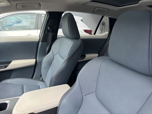 Used 2024 Lexus RZ 300e Premium w/ Technology Package image 8