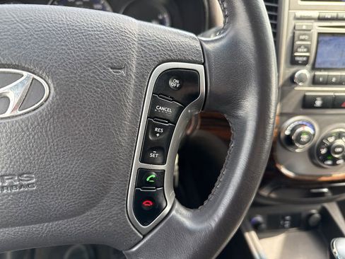 Used 2012 Hyundai Santa Fe SE image 11