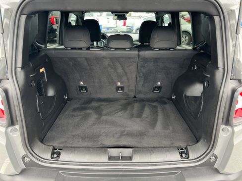 Used 2022 Jeep Renegade Altitude image 18