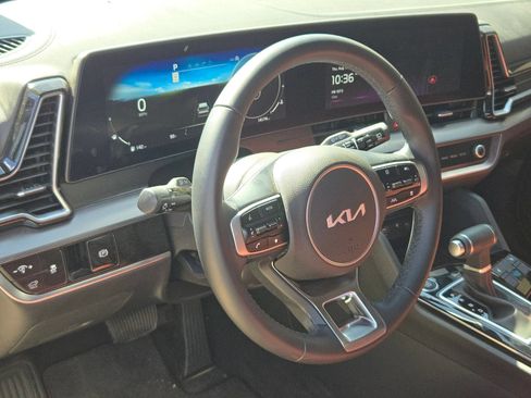 Used 2025 Kia Sportage SX FWD image 9