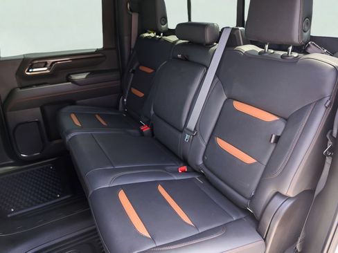 Used 2025 GMC Sierra 2500 AT4 w/ AT4 Premium Plus Package AWD/4WD image 26