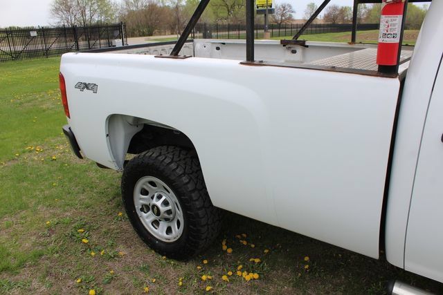 Used 2014 Chevrolet Silverado 3500 W/T AWD/4WD image 9