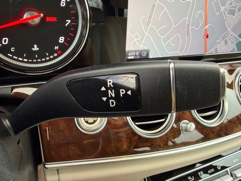 Used 2017 Mercedes-Benz E 300 image 26