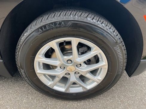 Used 2023 Chevrolet Equinox LT image 13