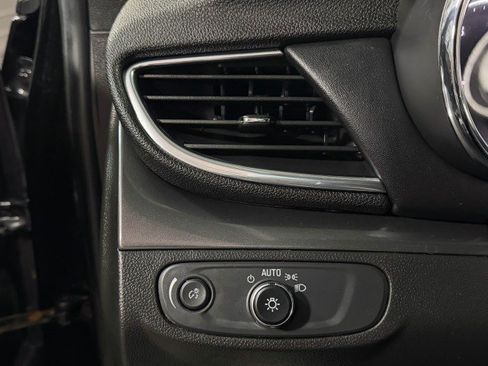 Used 2018 Buick Encore Preferred image 27