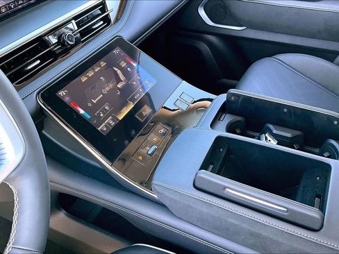 Used 2025 INFINITI QX80 Luxe w/ Cargo Package image 17