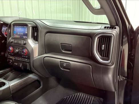 Used 2020 Chevrolet Silverado 1500 LTZ w/ LTZ Premium Package AWD/4WD image 16