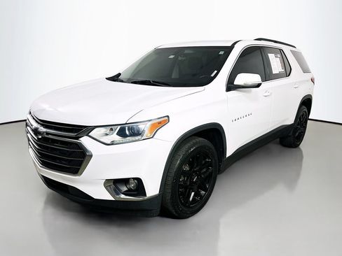 Used 2021 Chevrolet Traverse LT FWD image 3