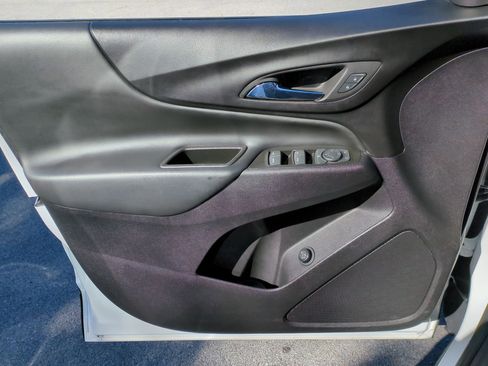 Used 2022 Chevrolet Equinox LT image 21