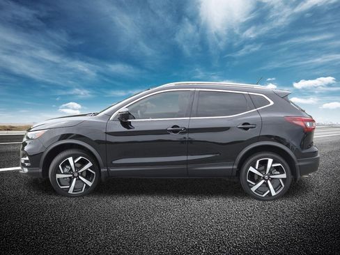 Used 2022 Nissan Rogue Sport SL w/ Premium Package FWD image 15