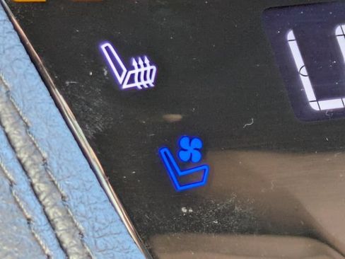Used 2025 Cadillac XT5 Premium Luxury w/ LPO, Floor Liner Package FWD image 24