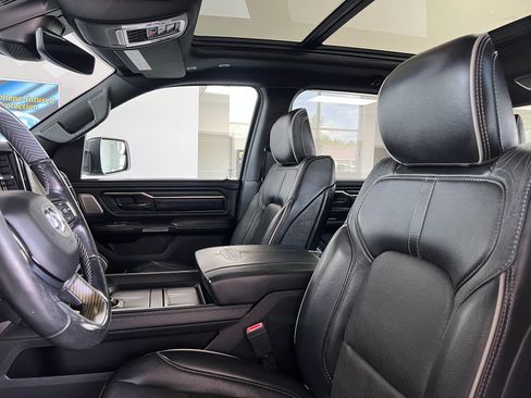 Used 2019 RAM 1500 Limited AWD/4WD image 11