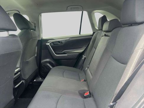 Certified 2021 Toyota RAV4 LE AWD/4WD image 10