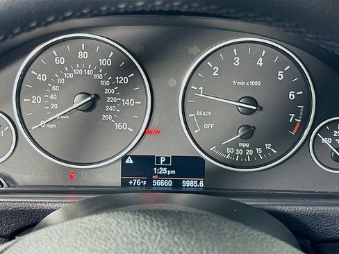 Used 2014 BMW 320i Sedan RWD image 12