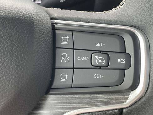 Used 2024 Jeep Wagoneer Series III image 6