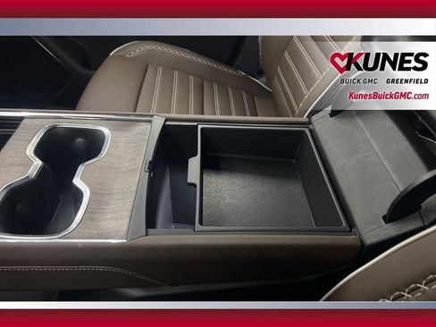 New 2026 GMC Acadia Denali Ultimate w/ LPO, Floor Liner Package AWD/4WD image 34