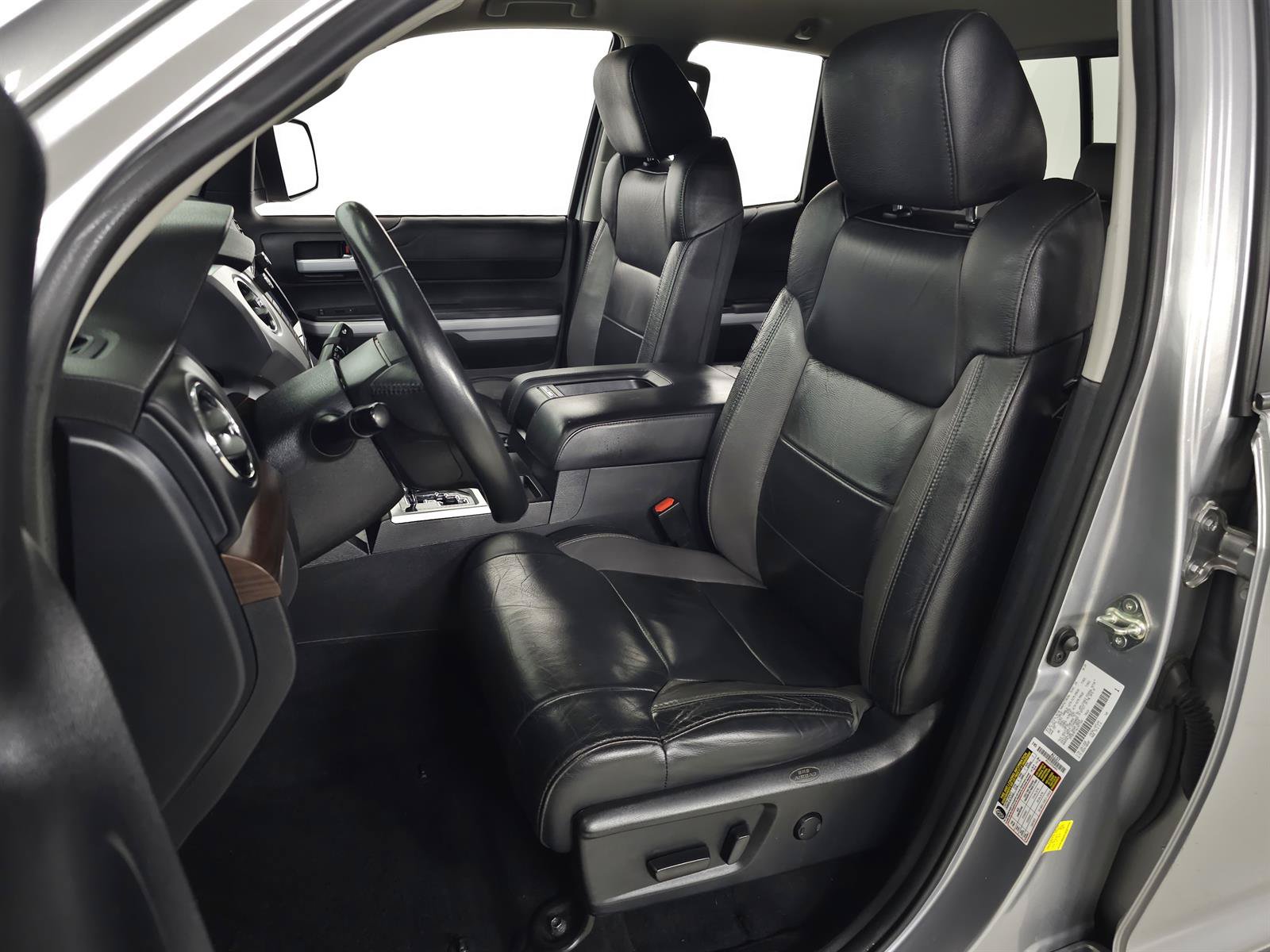 Used 2020 Toyota Tundra Limited w/ Limited Premium Package AWD/4WD image 12