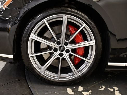 New 2025 Audi S8 image 12