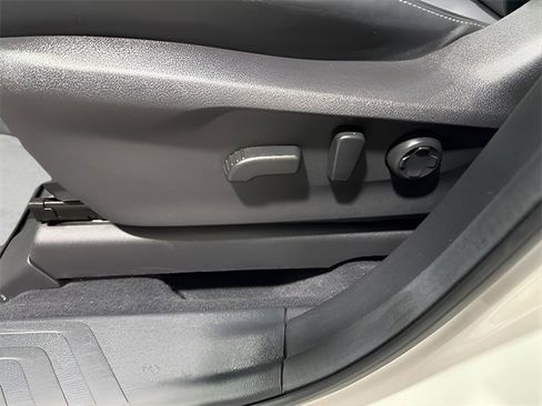 Used 2023 Subaru Ascent Limited image 12