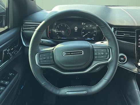 New 2026 Jeep Grand Wagoneer Summit image 25